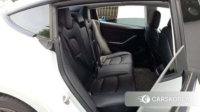 Tesla Model 3 2021 Белый из Кореи, фото 3