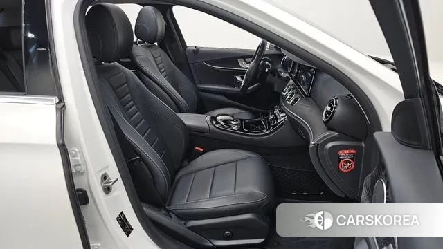 Mercedes-Benz E-Class W213 2019 Белый из Кореи, фото 3