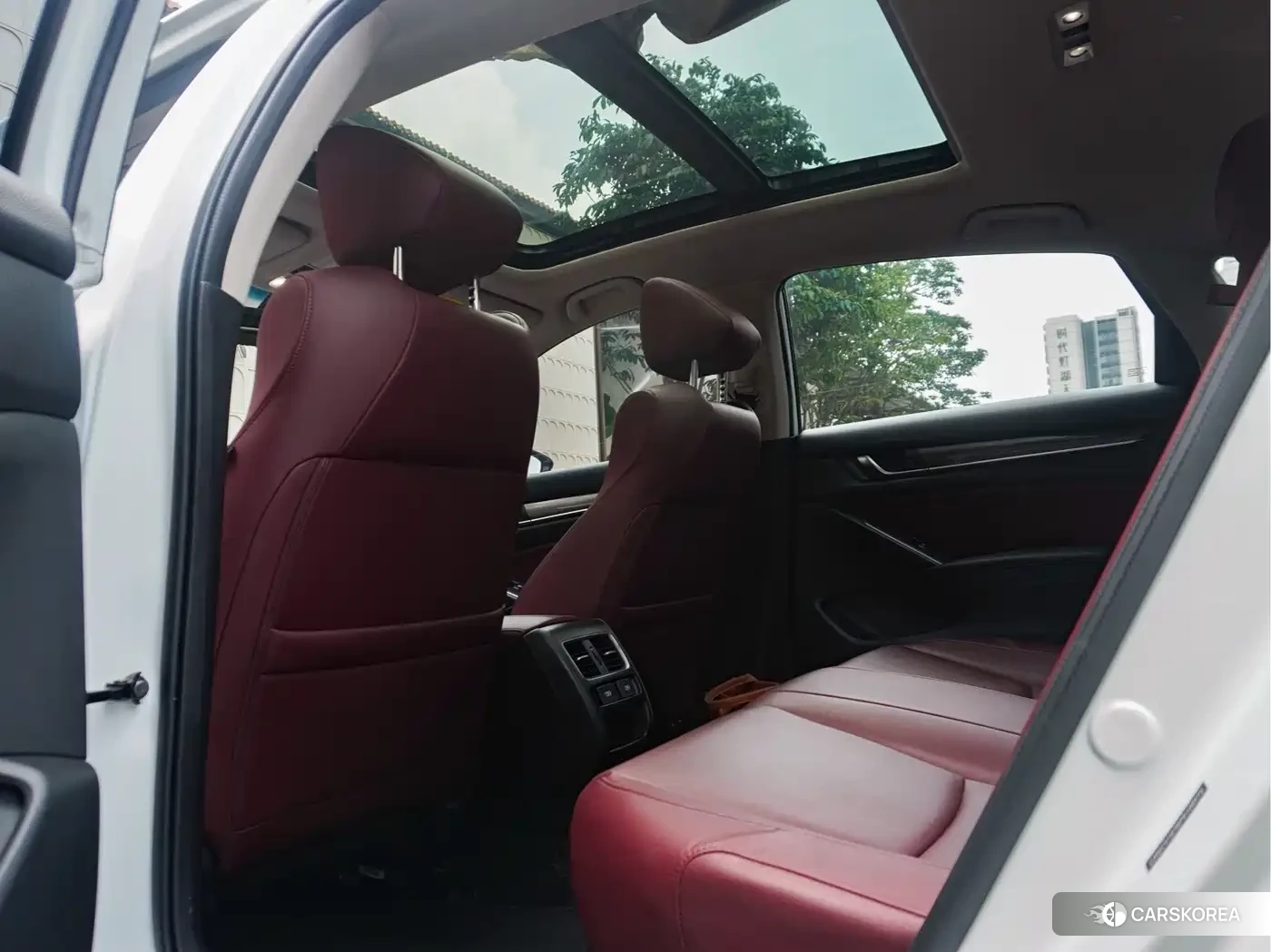 Honda Accord 2023 Белый из Китая, фото 3
