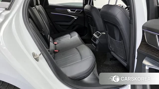 Audi A6 (C8) 2021 Белый из Кореи, фото 3