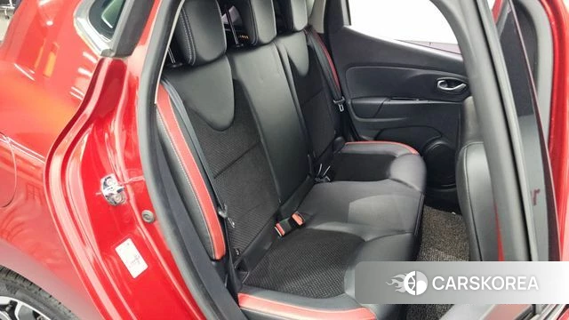 Renault Korea (Samsung) Clio 2019 Красный из Кореи, фото 3