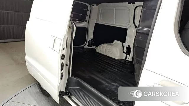 Hyundai The New Grand Starex 2020 Белый из Кореи, фото 3