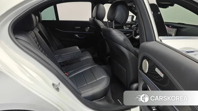 Mercedes-Benz E-Class W213 2020 Белый из Кореи, фото 3