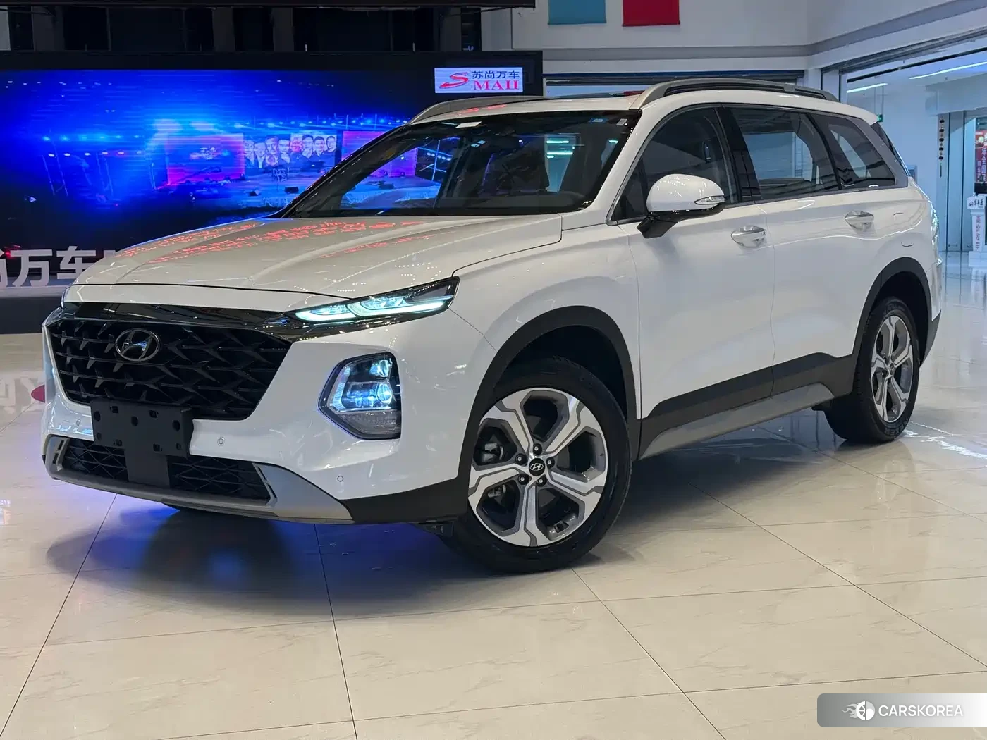 Hyundai Santa Fe 2023 Белый из Китая, фото 3