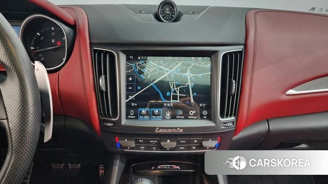 Maserati Levante 2018 Коричневый из Кореи, фото 3