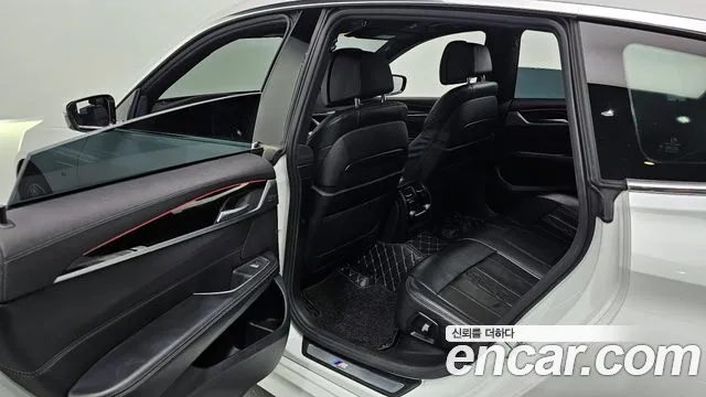 BMW 6 Series GT (G32) 2019 Белый из Кореи, фото 3