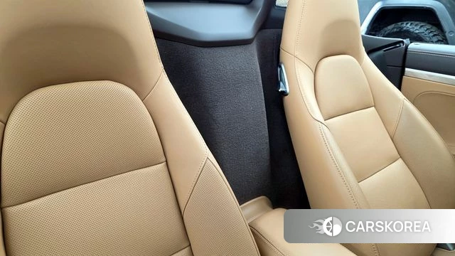 Porsche 718 Boxster 2023 Серебряный из Кореи, фото 3