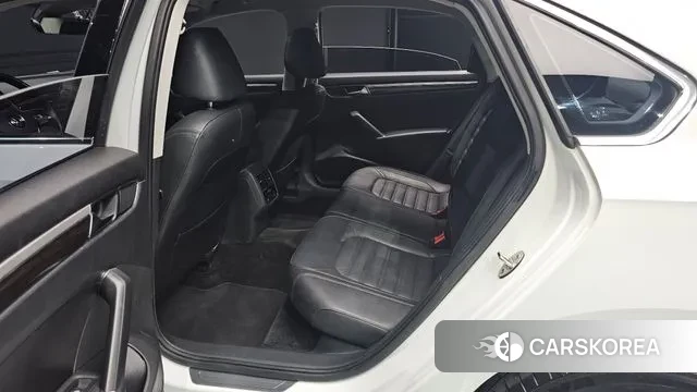 Volkswagen The New Passat 2018 Белый из Кореи, фото 3