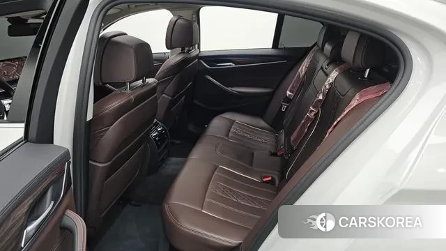 BMW 5 Series (G30) 2021 Белый из Кореи, фото 3