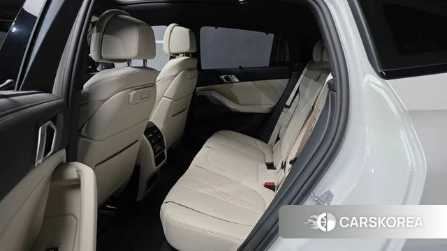 BMW X6 (G06) 2025 Белый из Кореи, фото 3