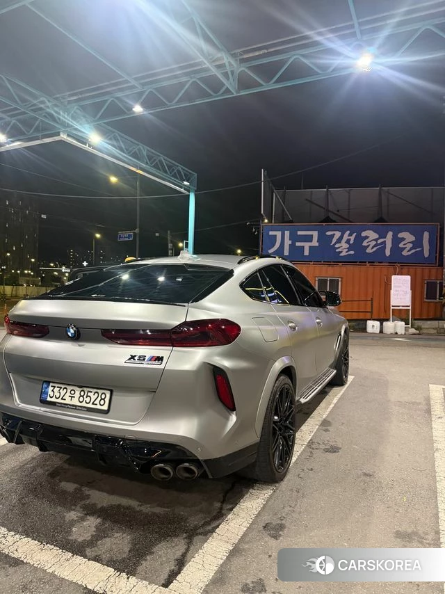BMW X6M (G06) 2021 Серебристо-серый из Кореи, фото 3