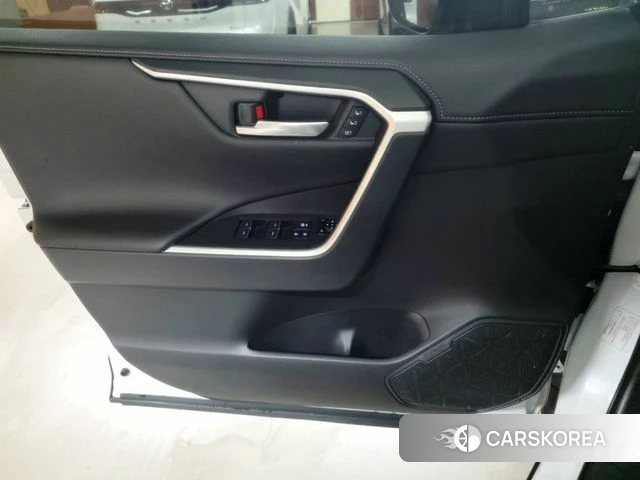 Toyota RAV4 5th Generation 2024 Белый из Кореи, фото 3