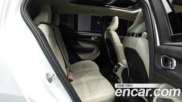 Volvo XC40 id 2735729 из Кореи 3