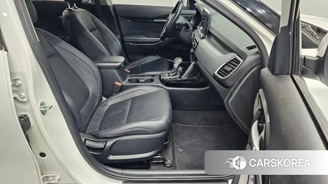 Kia Seltos 2022 Белый из Кореи, фото 3