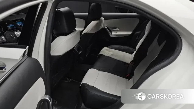 Mercedes-Benz A-Class W177 2021 Белый из Кореи, фото 3