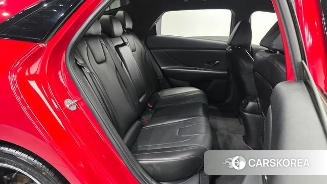 Hyundai Avante (CN7) 2023 Красный из Кореи, фото 3