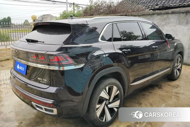 Volkswagen Tourang 2023 Черный из Китая, фото 3
