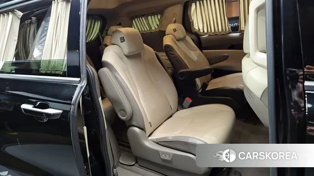 Kia Carnival 4th generation 2022 Черный из Кореи, фото 3