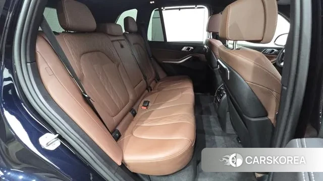 BMW X5 (G05) 2024 Черный из Кореи, фото 3