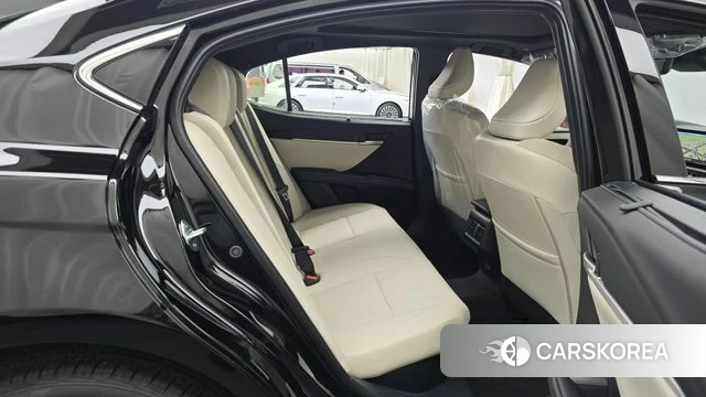 Toyota Camry (XV80) 2026 Черный из Кореи, фото 3