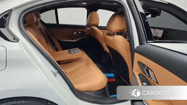 BMW 3 Series (G20) 2024 Белый из Кореи, фото 3