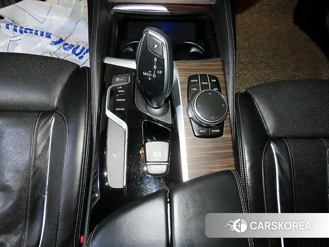 BMW 5 Series (G30) 2018 Черный из Кореи, фото 3