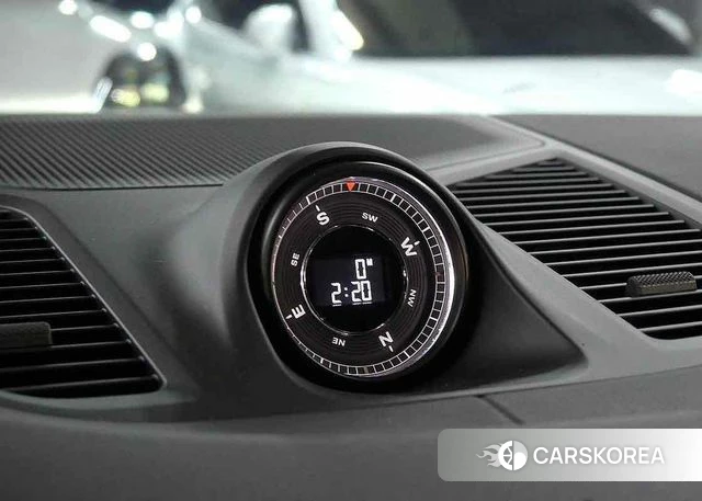 Porsche Cayenne (PO536) 2024 Серебристо-серый из Кореи, фото 3