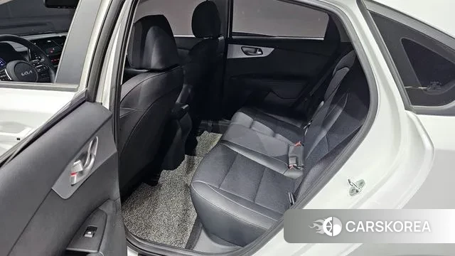 Kia The New K3 2nd generation 2022 Белый из Кореи, фото 3