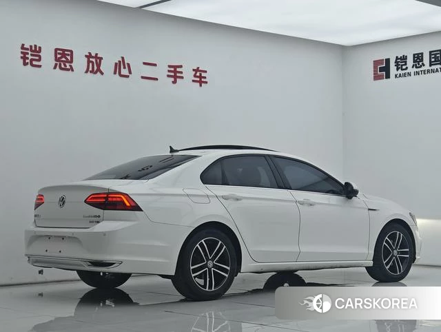 Volkswagen Lingdu 2022 Белый из Китая, фото 3