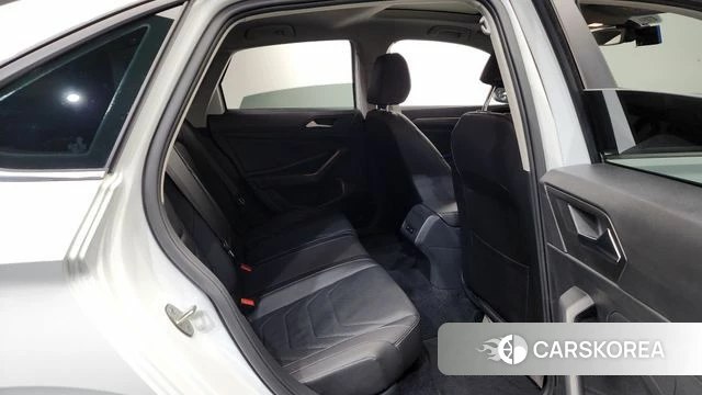 Volkswagen 7th Generation of Jetta 2020 Белый из Кореи, фото 3