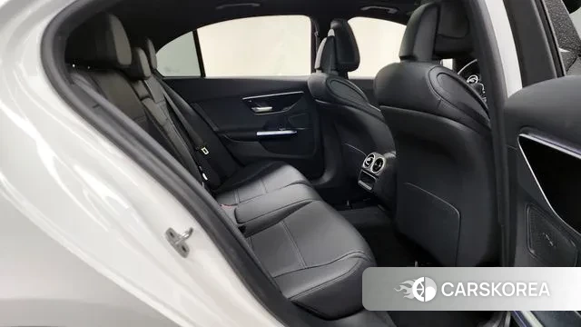 Mercedes-Benz C-Class W206 2025 Белый из Кореи, фото 3