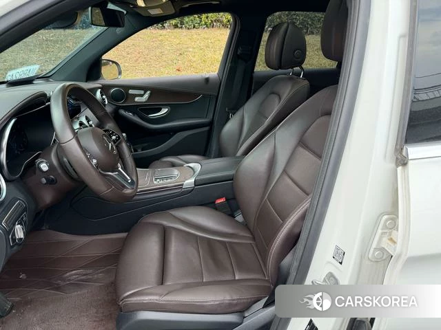 Mercedes-Benz GLC 2022 Белый из Китая, фото 3