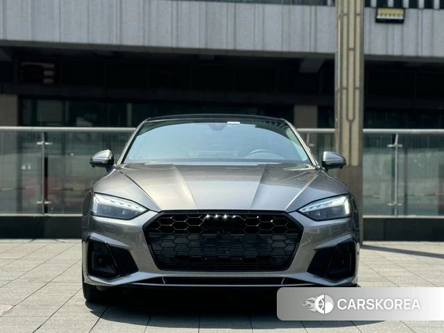 Audi A5 2024 Серебристо-серый из Китая, фото 3