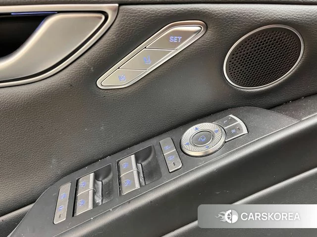 Genesis G80 (RG3) 2022 Красный из Кореи, фото 3