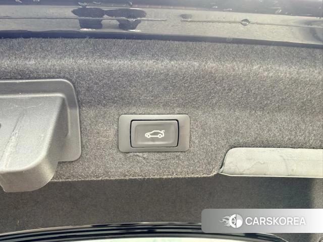 Audi A6L PHEV 2022 Черный из Китая, фото 3