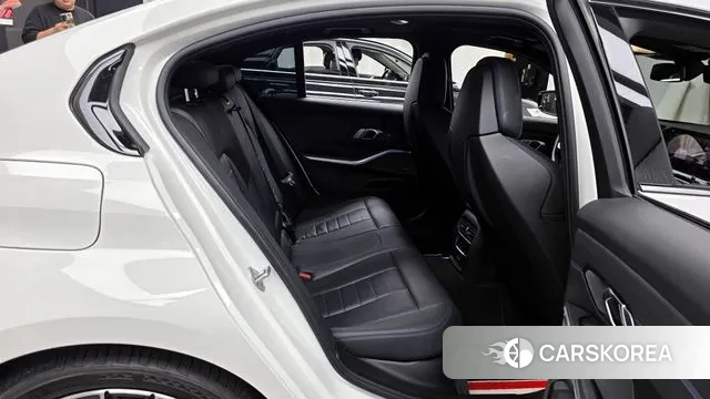 BMW 3 Series (G20) 2023 Белый из Кореи, фото 3