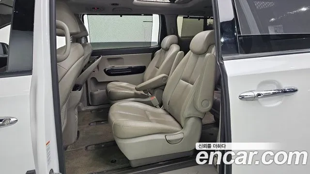 Kia The New Carnival 2018 Белый из Кореи, фото 3