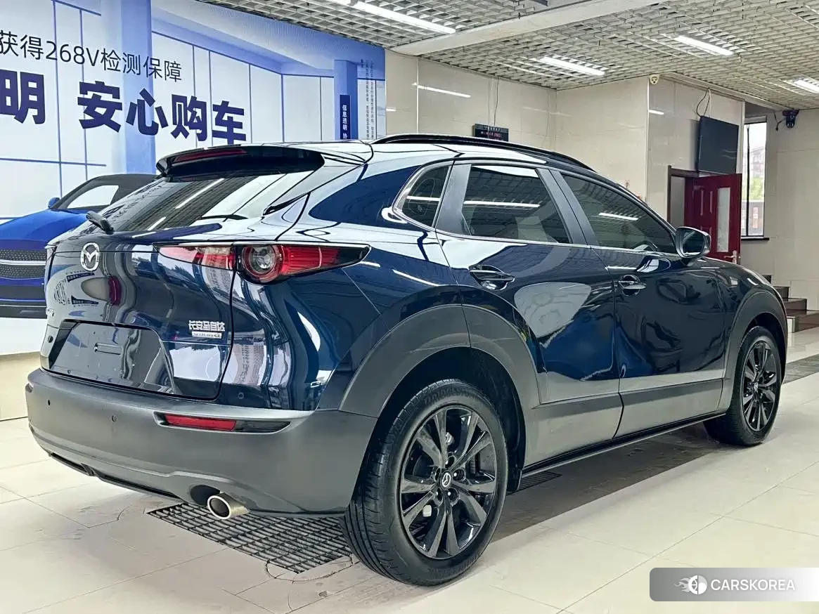 Mazda CX-30 2022 Синий из Китая, фото 3