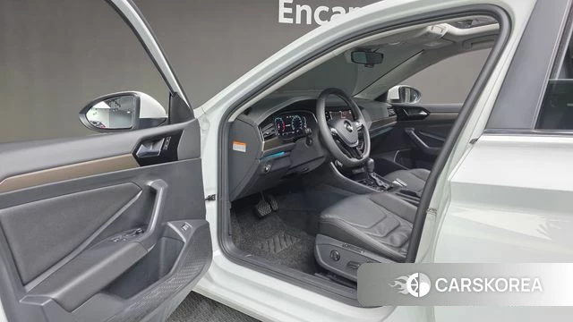 Volkswagen 7th Generation of Jetta 2021 Белый из Кореи, фото 3