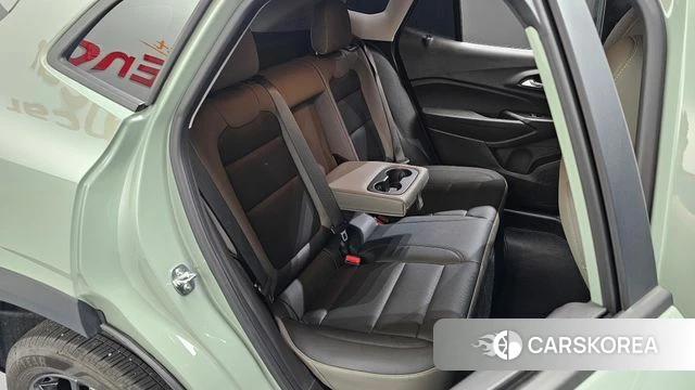 Chevrolet (GM Daewoo) Trax Crossover 2025 Светло-зеленый из Кореи, фото 3