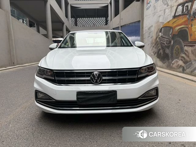 Volkswagen Bora 2022 Белый из Китая, фото 3