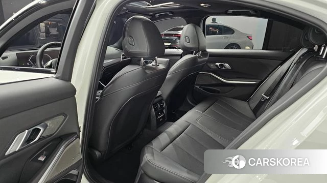 BMW 3 Series (G20) 2025 Белый из Кореи, фото 3