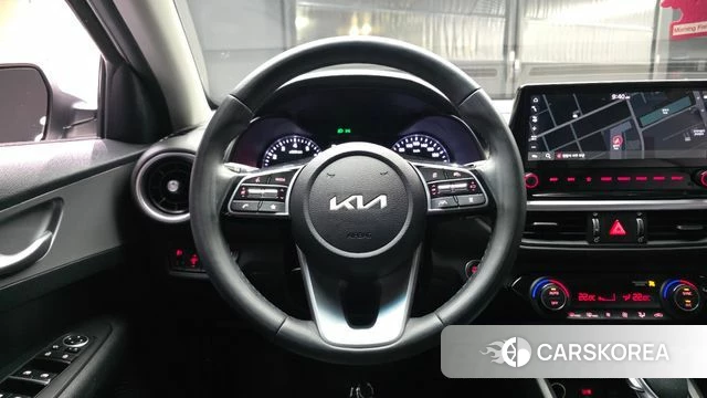 Kia The New K3 2nd generation 2022 Белый из Кореи, фото 3