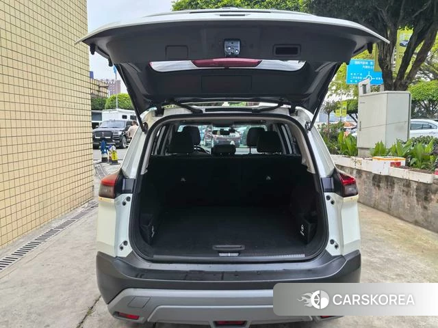 Nissan Qijun 2021 Белый из Китая, фото 3
