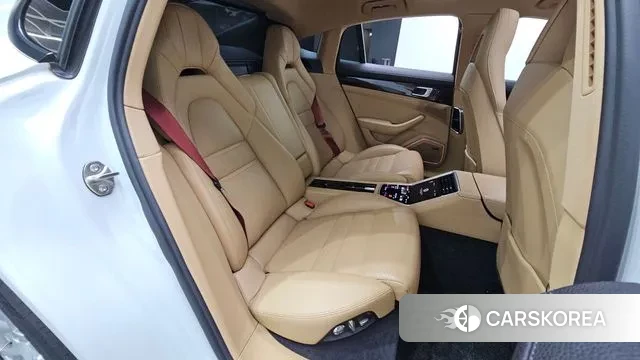 Porsche Panamera (971) 2018 Белый из Кореи, фото 3