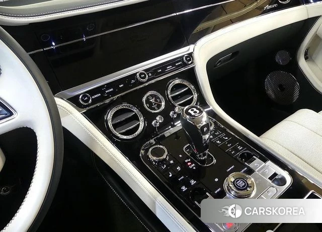 Bentley Continental GT 3rd Generation 2023 Темно-зеленый из Кореи, фото 3
