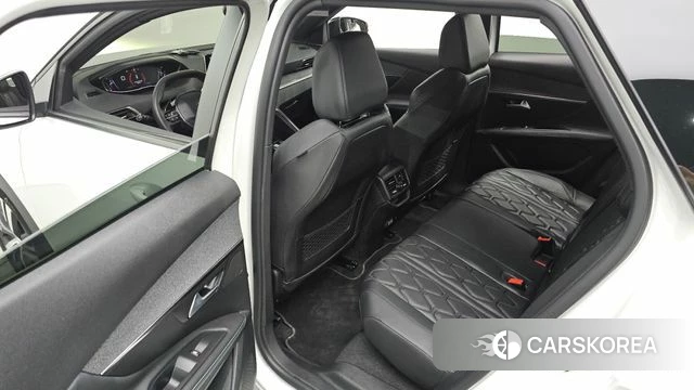 Peugeot 3008 second generation 2024 Белый из Кореи, фото 3