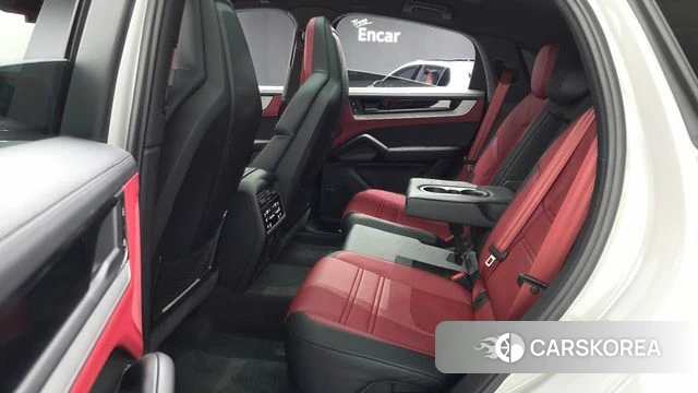 Porsche Cayenne (PO536) 2025 Серебристо-серый из Кореи, фото 3