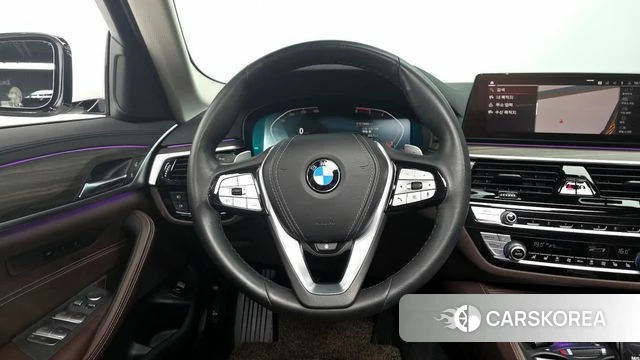 BMW 5 Series (G30) 2020 Белый из Кореи, фото 3