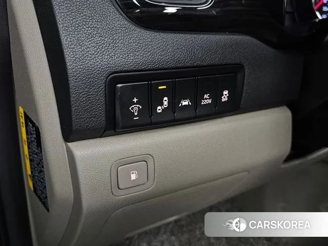 Kia The New Carnival 2019 Черный из Кореи, фото 3